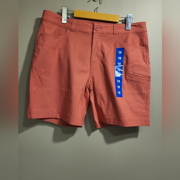 NEW- Eddie Bauer Women's Coral Cargo Shorts, Size 10 (32) - Picture 2 of 8